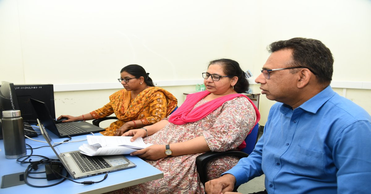 Workshop for finalization of textbooks on Junior Field Technician Home Appliances job role Images